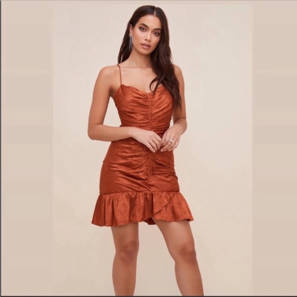 ASTR Rust Cinched Ruffle Dress - Picture 3 of 11